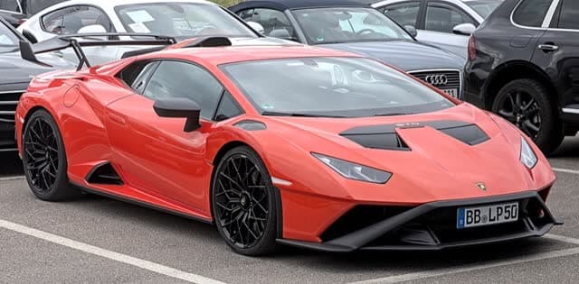 Lamborghini Huracán STO — Arancio Xanto